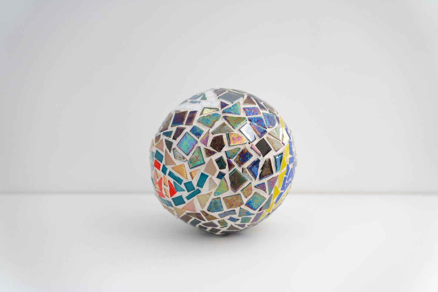 Miscellaneous decorative mosaic spheres